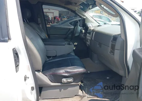 2005 Nissan Titan Se z USA, uszkodzony, nr VIN 1N6BA06A45N547835